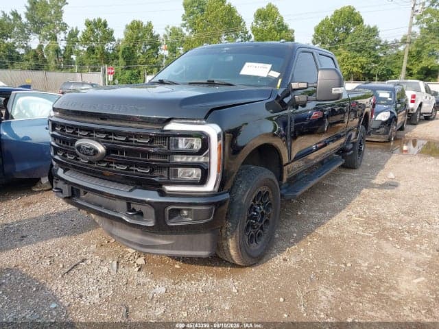 2024 FORD F-350 XLT 2
