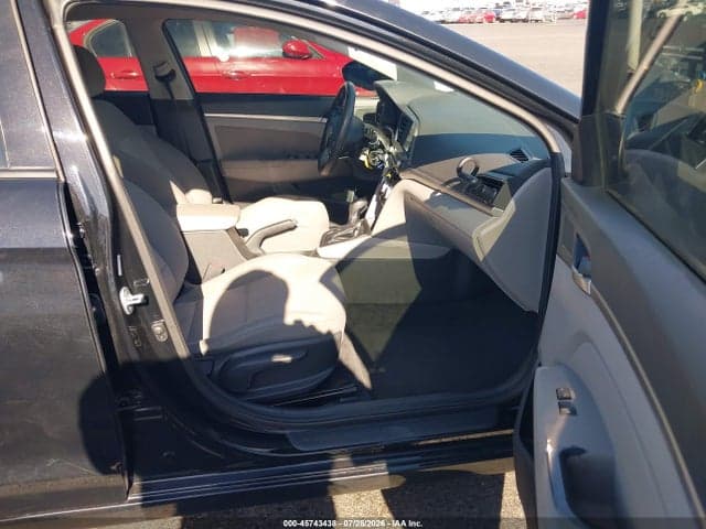 2019 HYUNDAI ELANTRA SEL 5