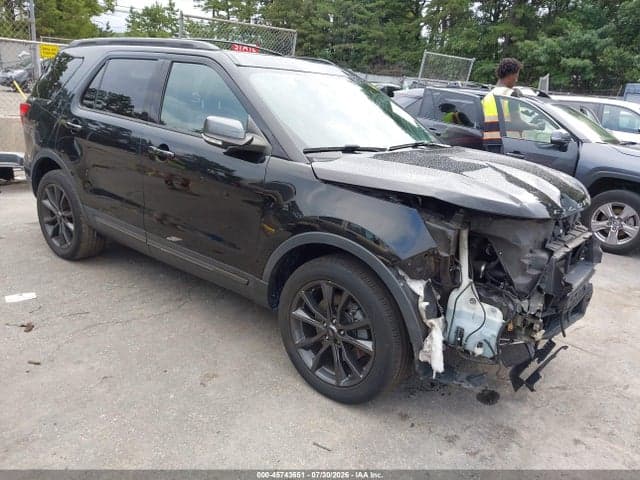 2017 FORD EXPLORER XLT 1