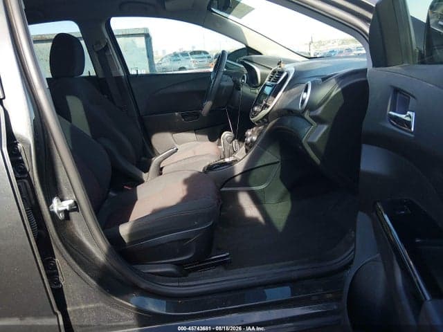 2019 CHEVROLET SONIC LT AUTO 5