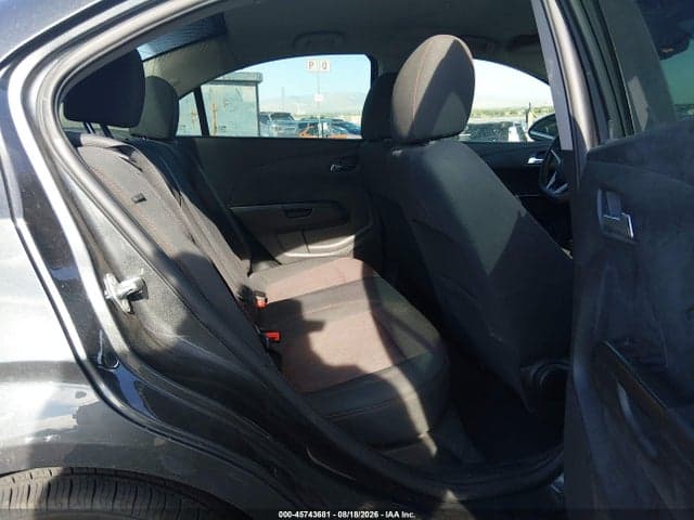 2019 CHEVROLET SONIC LT AUTO 8