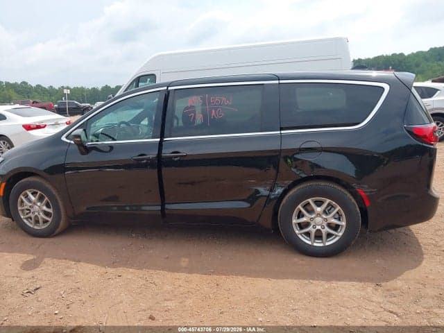 2027 CHRYSLER PACIFICA 6