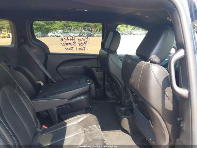 2025 CHRYSLER PACIFICA SELECT 8