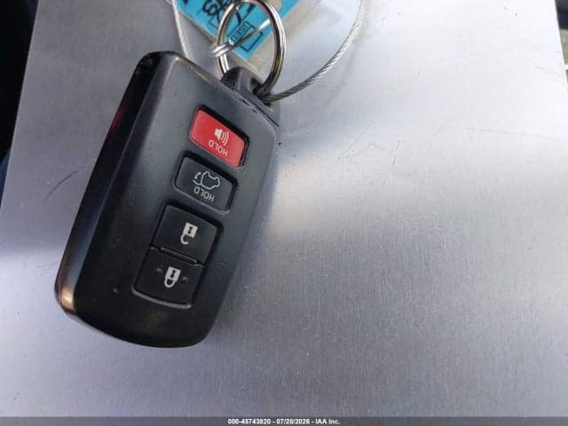 2018 TOYOTA RAV4 XLE 11
