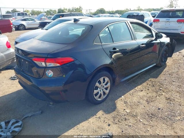 2022 TOYOTA COROLLA LE 4