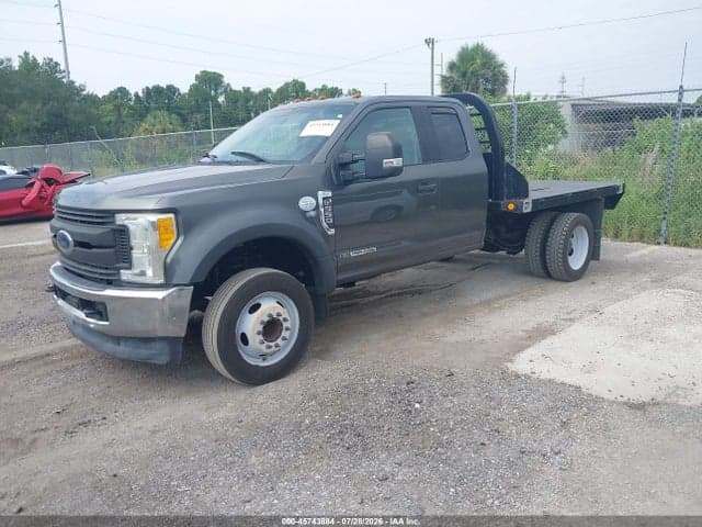 2017 FORD F-550 CHASSIS XLT 2