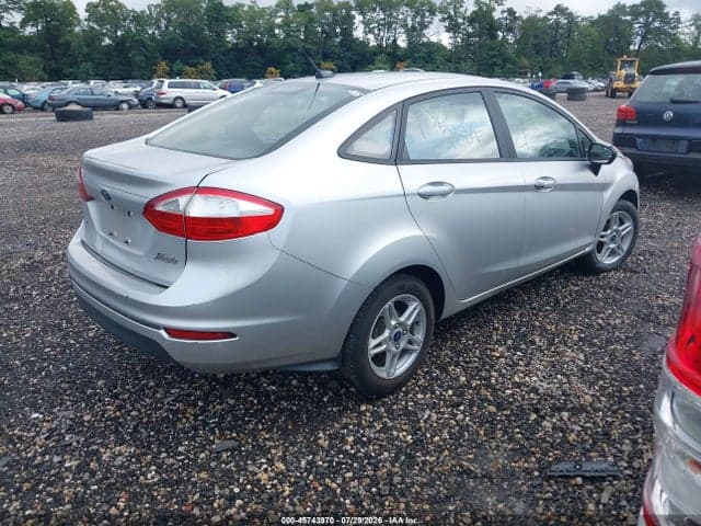 2017 FORD FIESTA SE 4