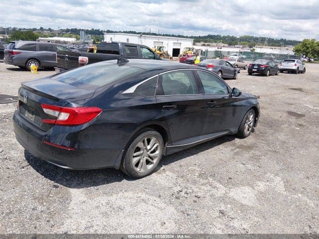 2018 HONDA ACCORD LX 4