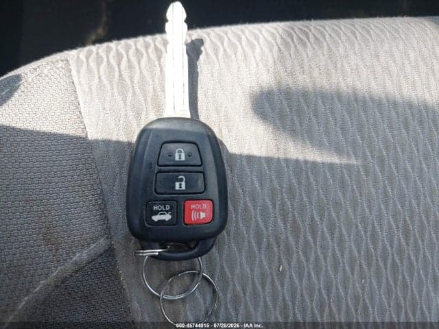 2017 TOYOTA COROLLA LE 11