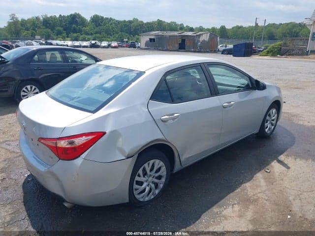 2017 TOYOTA COROLLA LE 4