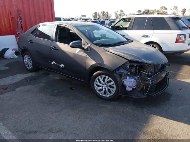 2017 TOYOTA COROLLA LE 1