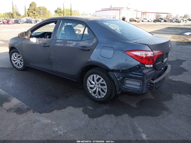 2017 TOYOTA COROLLA LE 3