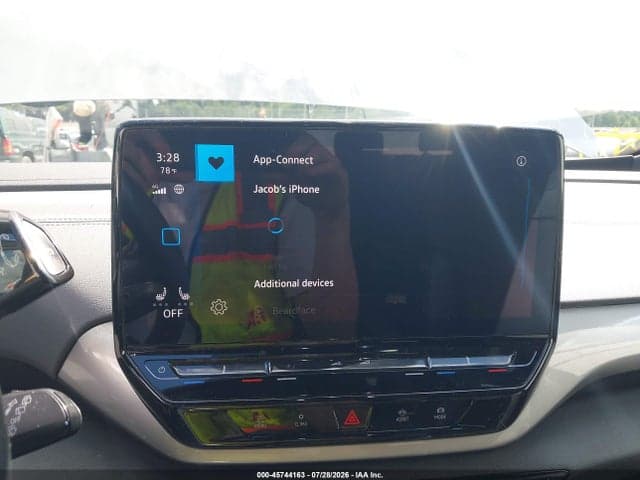 2024 VOLKSWAGEN ID.4 S 18