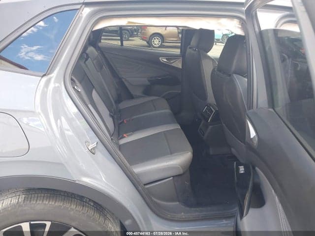 2024 VOLKSWAGEN ID.4 S 8