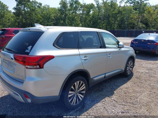 2019 MITSUBISHI OUTLANDER SE 4