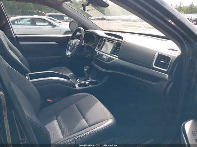 2018 TOYOTA HIGHLANDER LE PLUS 5