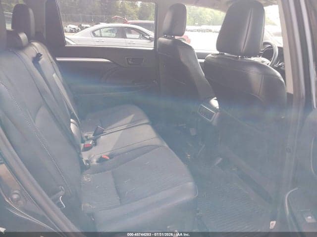 2018 TOYOTA HIGHLANDER LE PLUS 8