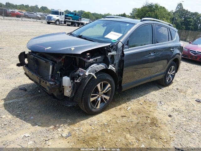 2017 TOYOTA RAV4 XLE 2