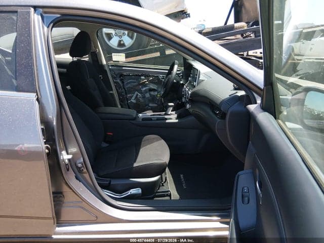 2025 NISSAN SENTRA SV 5
