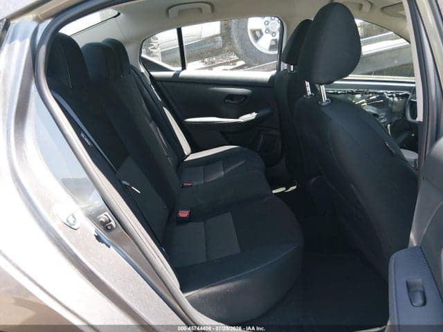 2025 NISSAN SENTRA SV 8