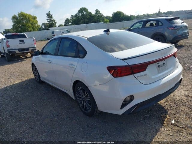 2023 KIA FORTE GT-LINE 3