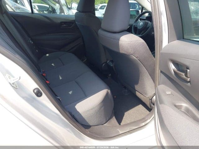 2025 TOYOTA COROLLA LE 8