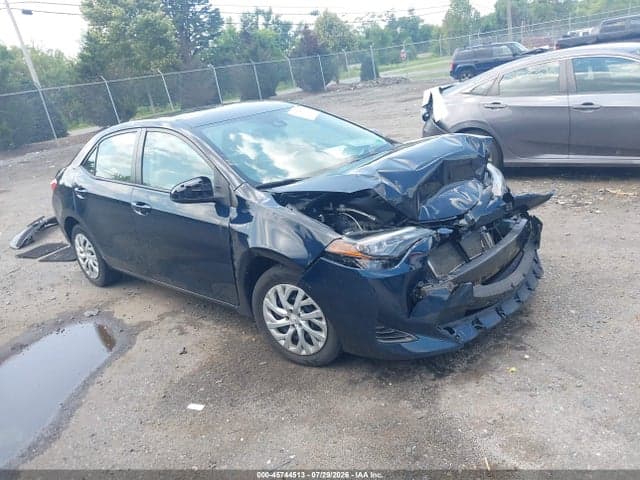 2017 TOYOTA COROLLA LE 1