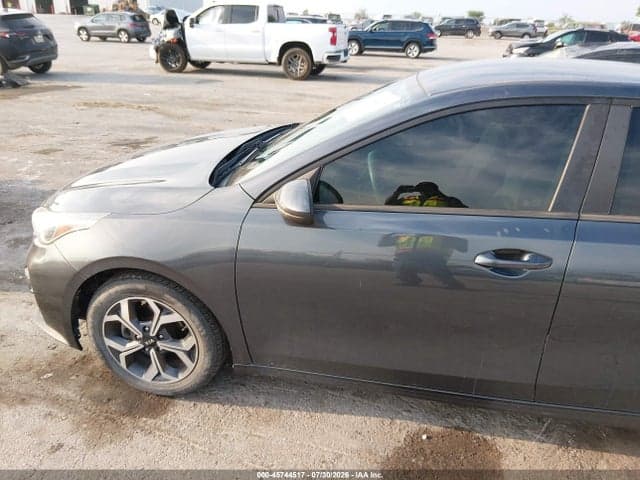 2019 KIA FORTE LXS 19
