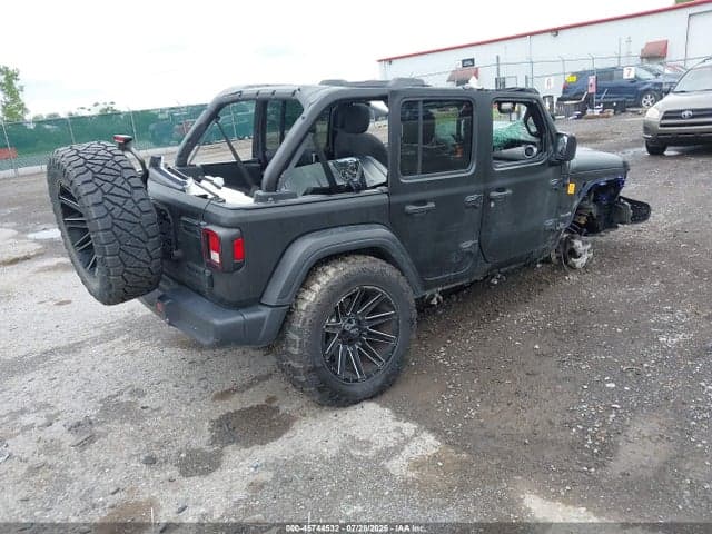 2020 JEEP WRANGLER UNLIMITED SAHARA 4