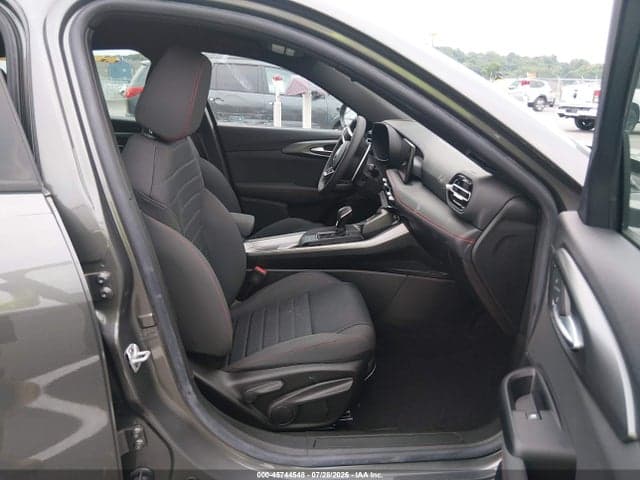 2024 DODGE HORNET R/T EAWD 5