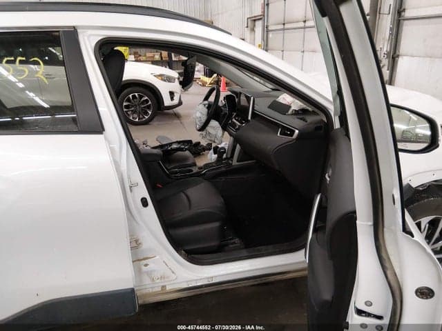 2024 TOYOTA COROLLA CROSS XLE 5