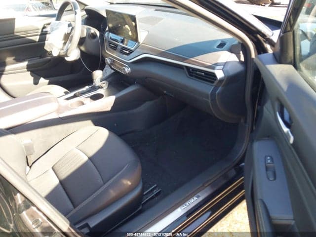 2025 NISSAN ALTIMA SV FWD 5