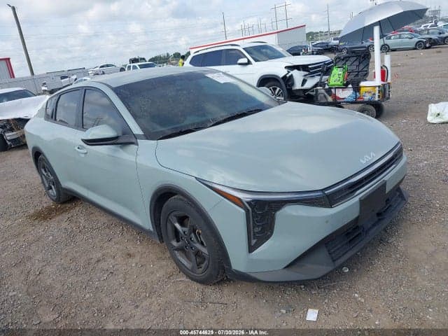 2025 KIA K4 LXS 1