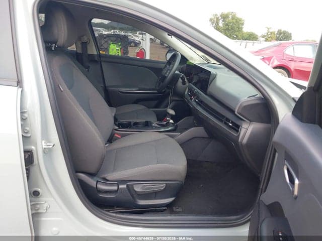 2025 KIA K4 LXS 5