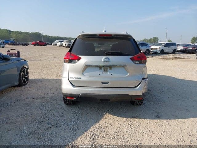 2017 NISSAN ROGUE S 16