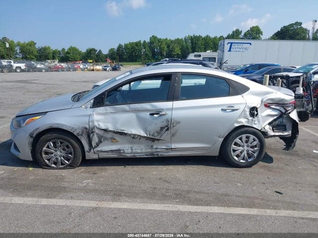 2018 HYUNDAI ACCENT SE 14