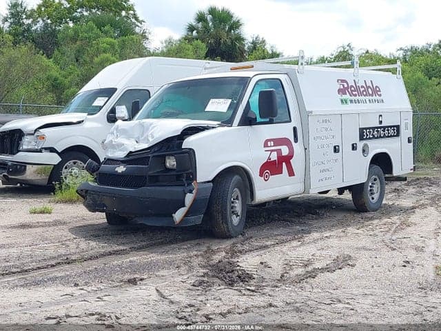 2017 CHEVROLET EXPRESS CUTAWAY WORK VAN 2