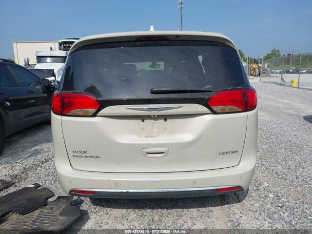 2020 CHRYSLER PACIFICA LIMITED 16