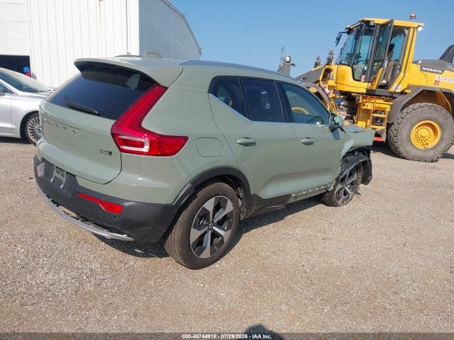 2025 VOLVO XC40 B5 CORE BRIGHT THEME 4