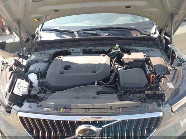 2025 VOLVO XC40 B5 CORE BRIGHT THEME 10