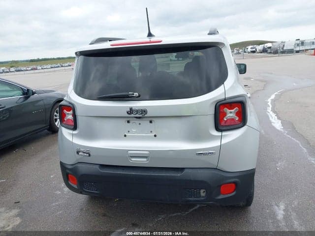 2018 JEEP RENEGADE LATITUDE 4X4 17