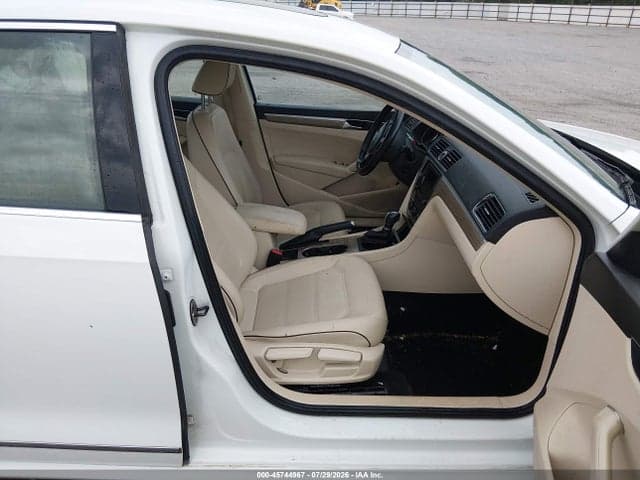2017 VOLKSWAGEN PASSAT 1.8T SE 5