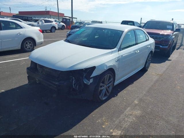 2018 VOLKSWAGEN PASSAT 2.0T R-LINE/2.0T S 2