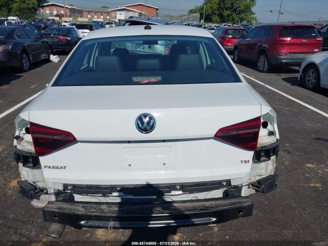 2018 VOLKSWAGEN PASSAT 2.0T R-LINE/2.0T S 16