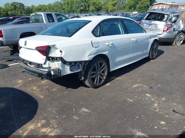 2018 VOLKSWAGEN PASSAT 2.0T R-LINE/2.0T S 4
