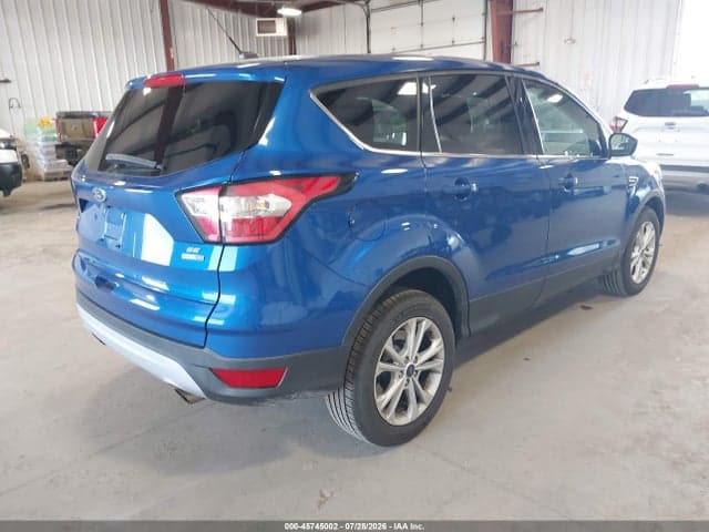 2017 FORD ESCAPE SE 4