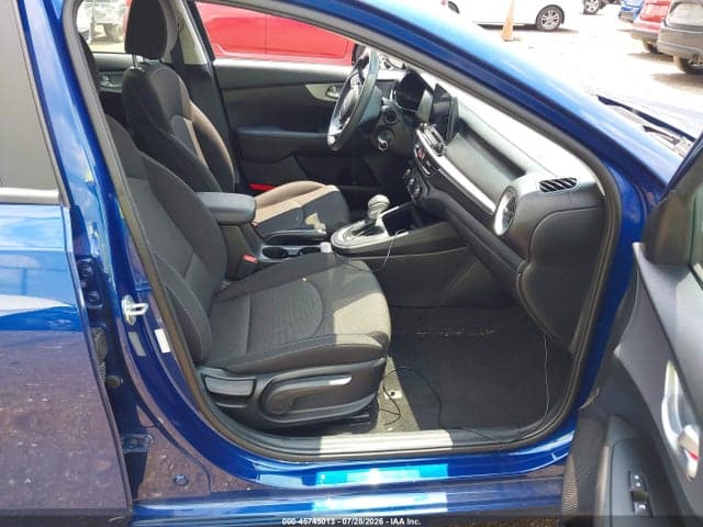 2023 KIA FORTE LXS 5