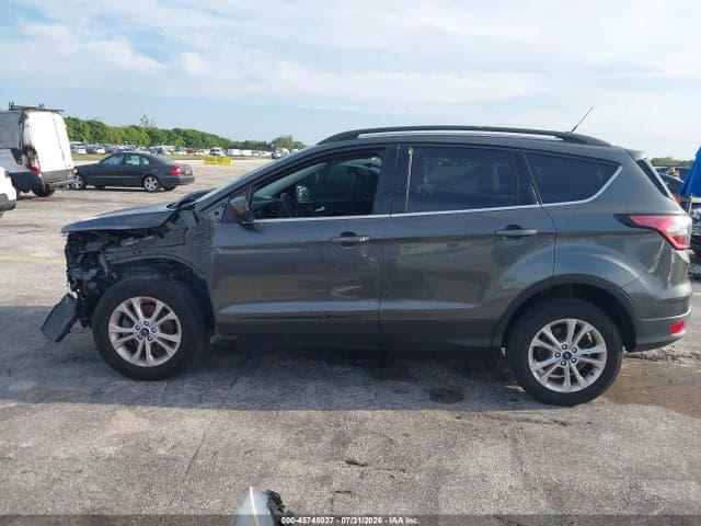 2018 FORD ESCAPE SE 15