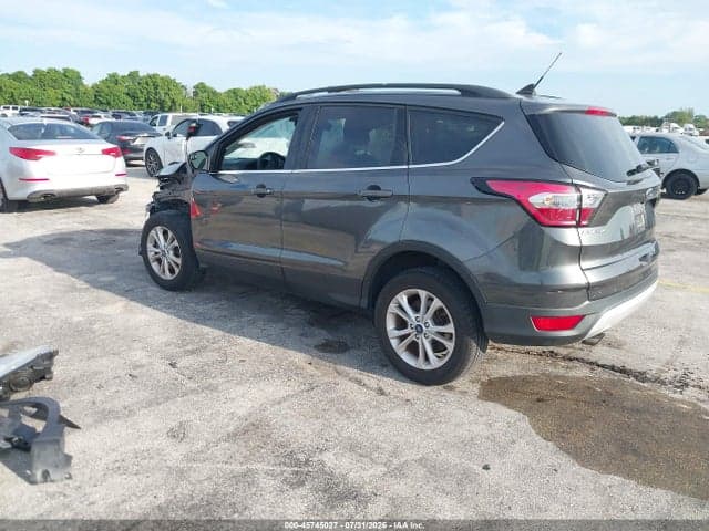 2018 FORD ESCAPE SE 3