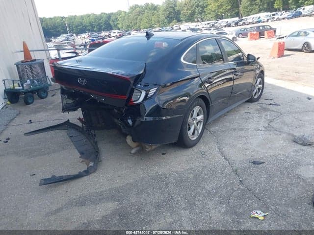 2021 HYUNDAI SONATA SE 4